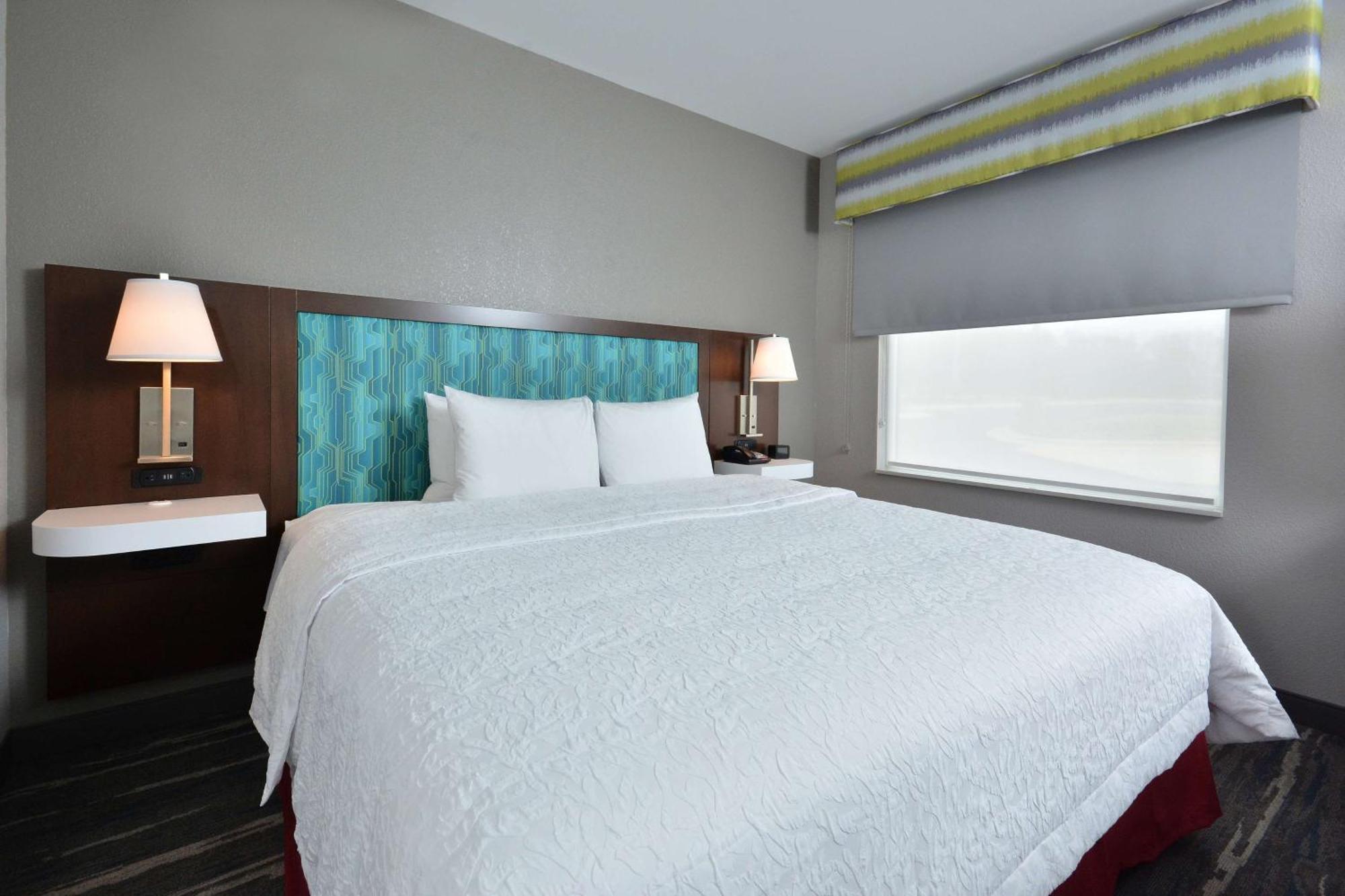 Hampton Inn & Suites Charlotte North I 485 Экстерьер фото