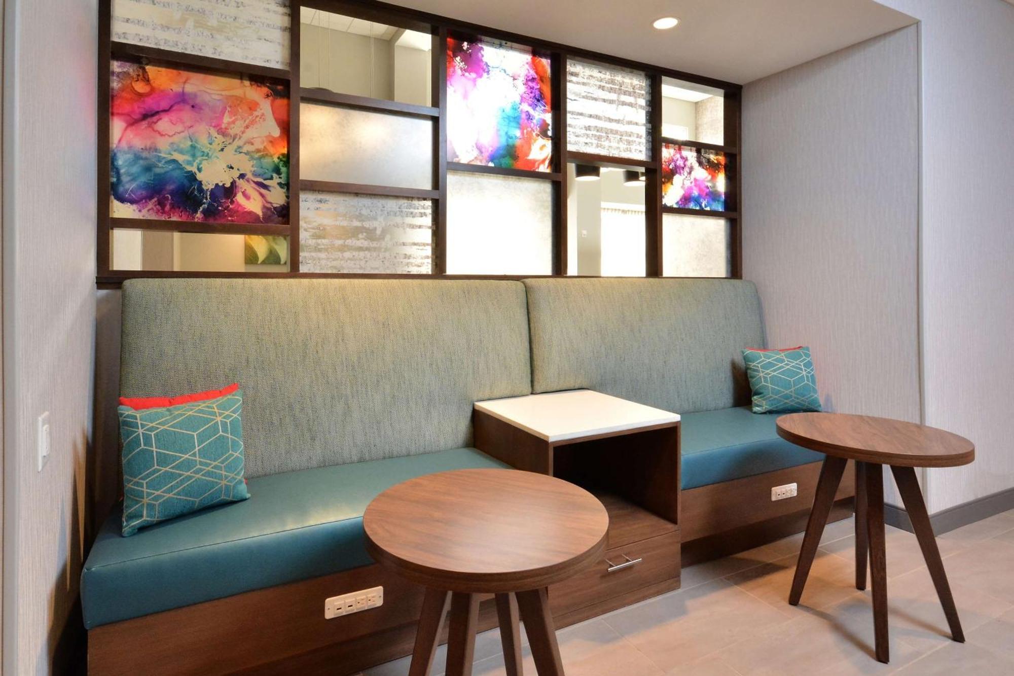 Hampton Inn & Suites Charlotte North I 485 Экстерьер фото